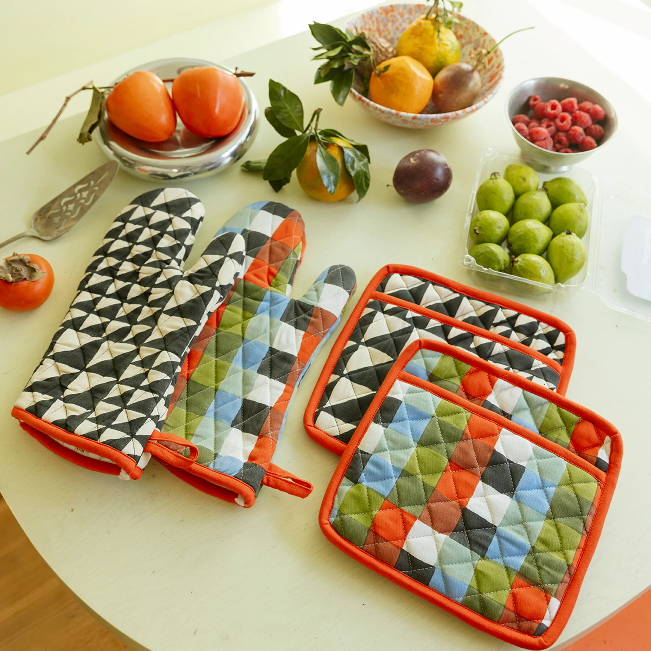 Flock Oven Mitt - Image 4