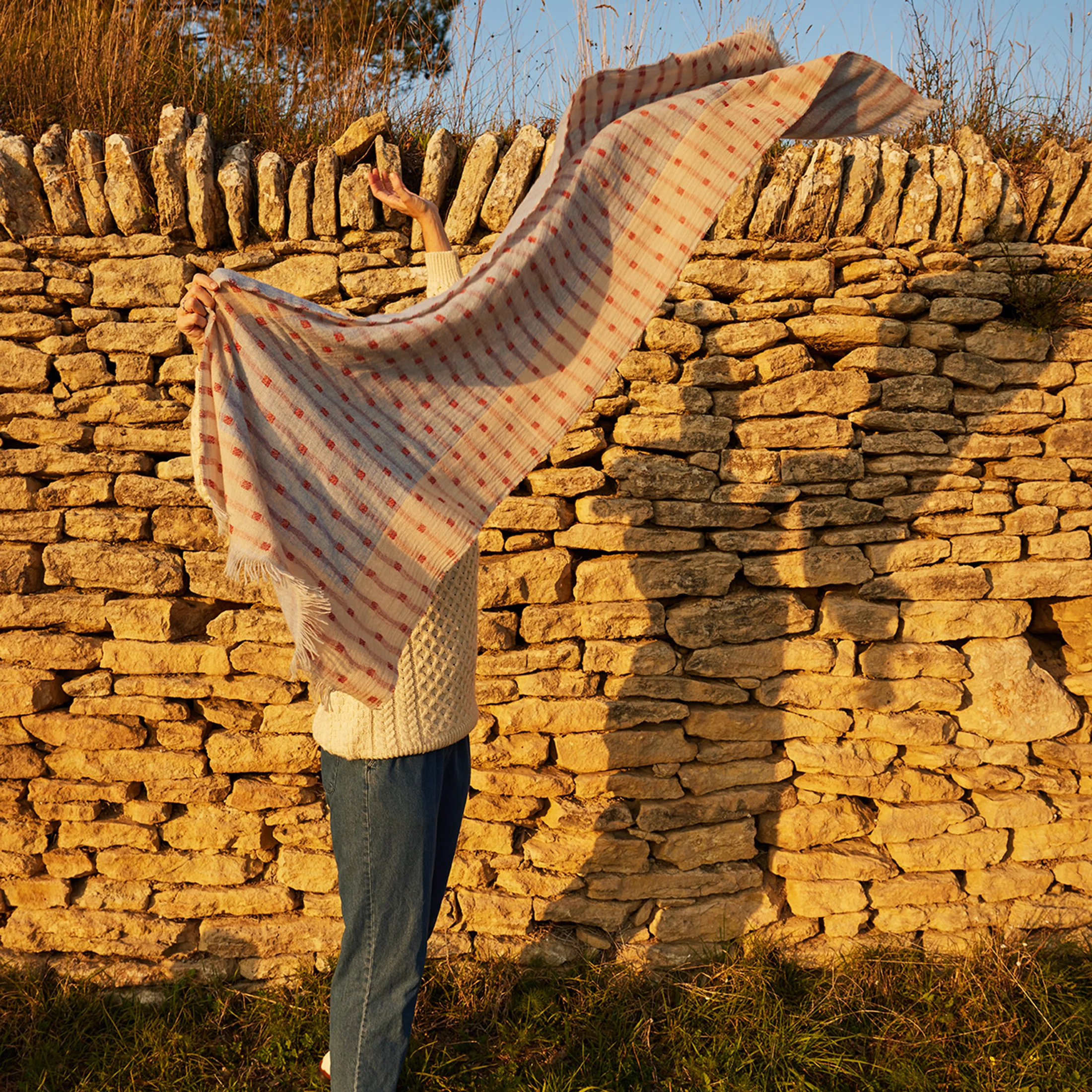 Iris Cashmere Shawl - Image 9